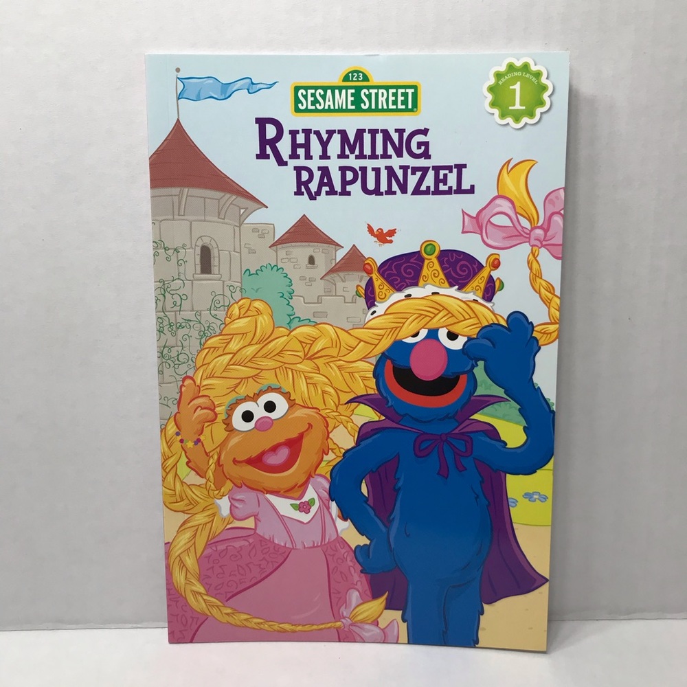 💛$2💛 Rhyming Rapunzel - Sesame Street kids book